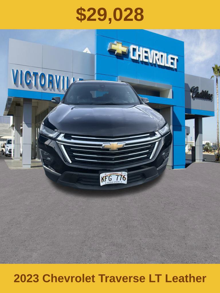 2023 Chevrolet Traverse photo 2