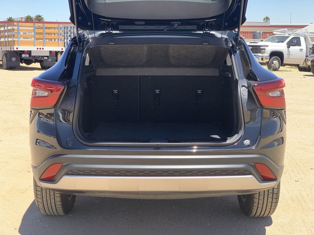 2024 Chevrolet Trax LT - Photo 24