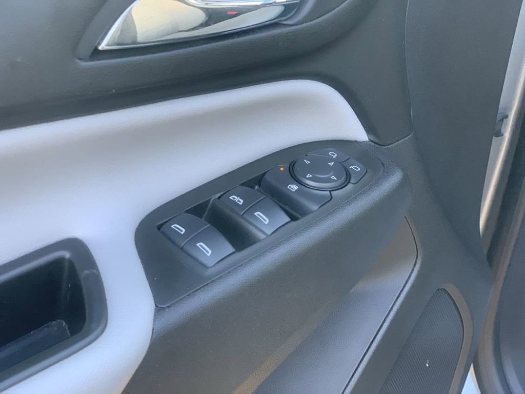 2024 Chevrolet Equinox LT - Photo 21