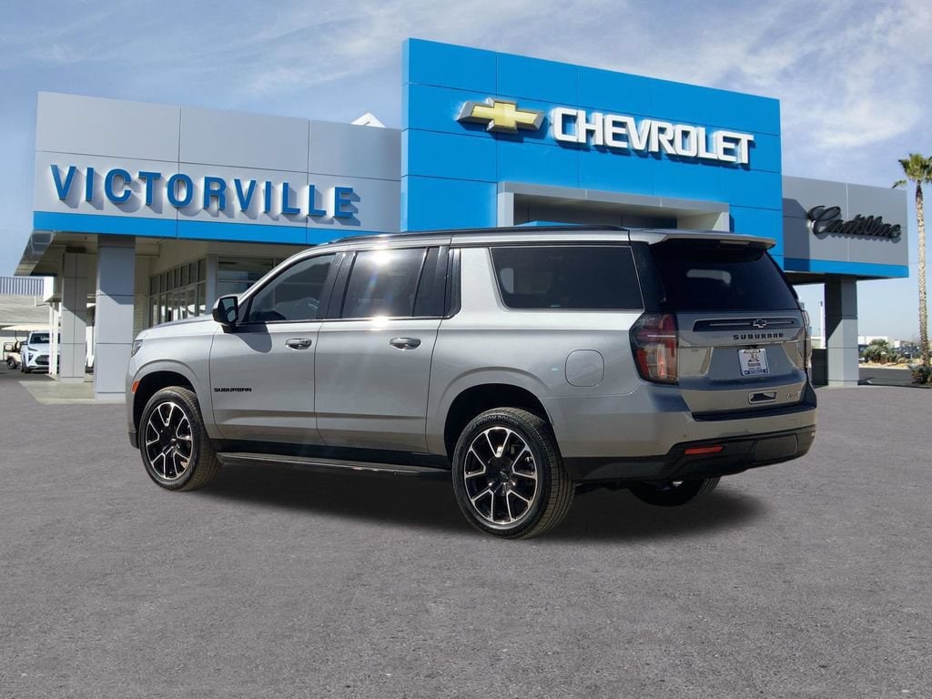 2024 Chevrolet Suburban RST - Photo 6
