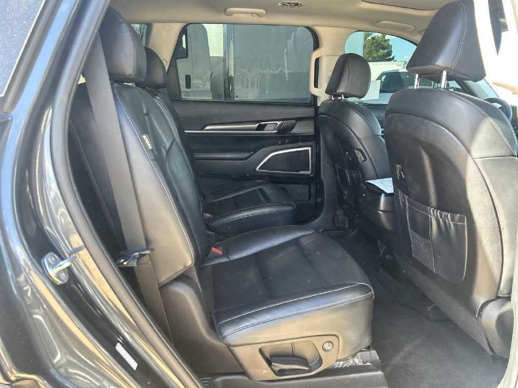 2024 Kia Telluride S - Photo 31
