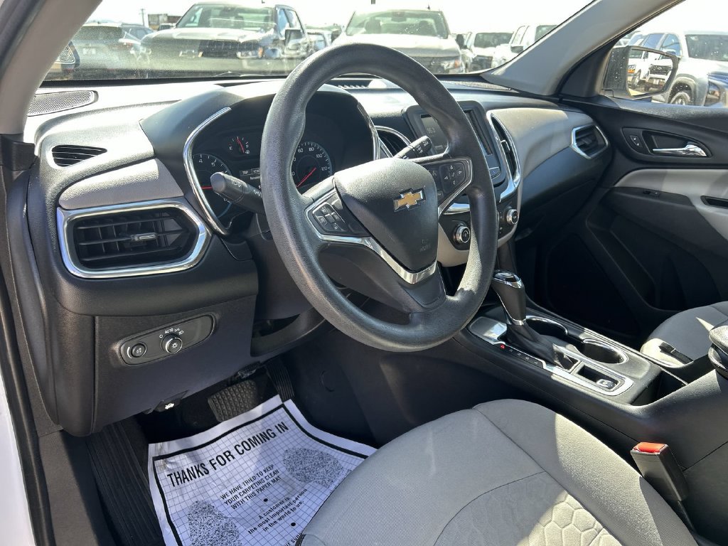 2018 Chevrolet Equinox LS - Photo 13