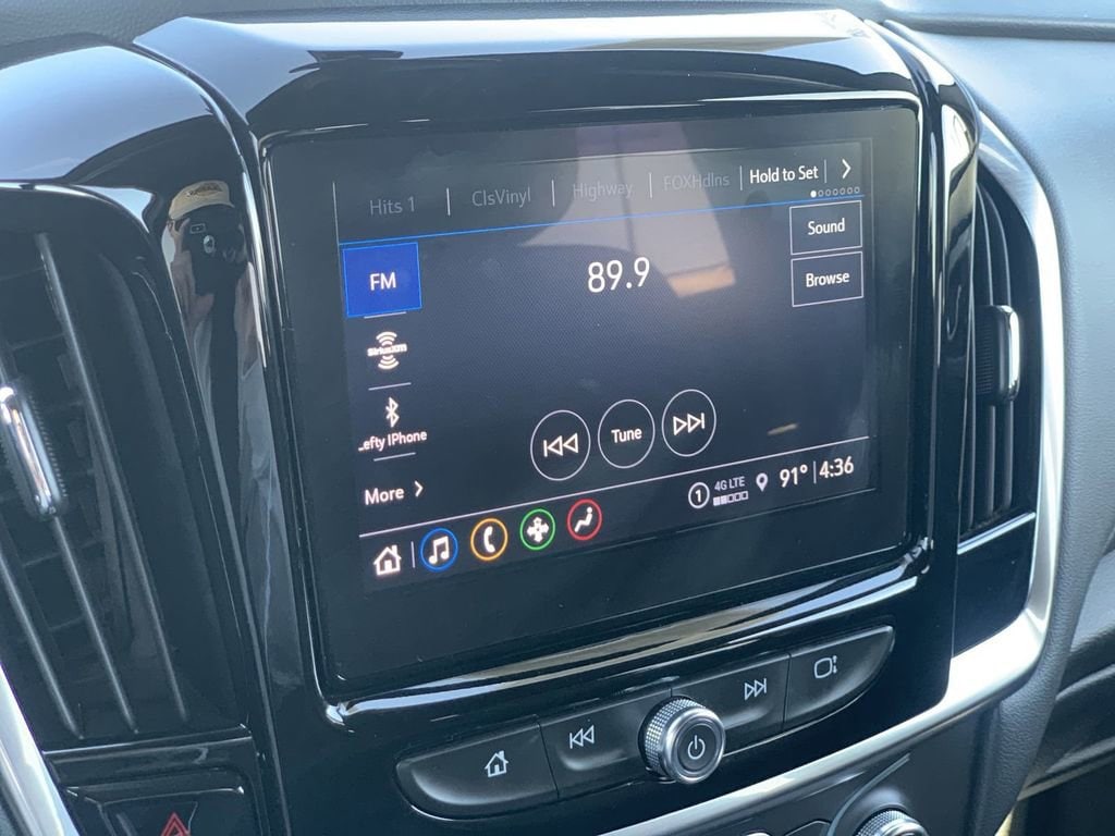 2023 Chevrolet Traverse 1LT - Photo 11