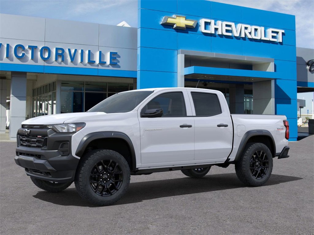 2025 Chevrolet Colorado Trail Boss photo 2