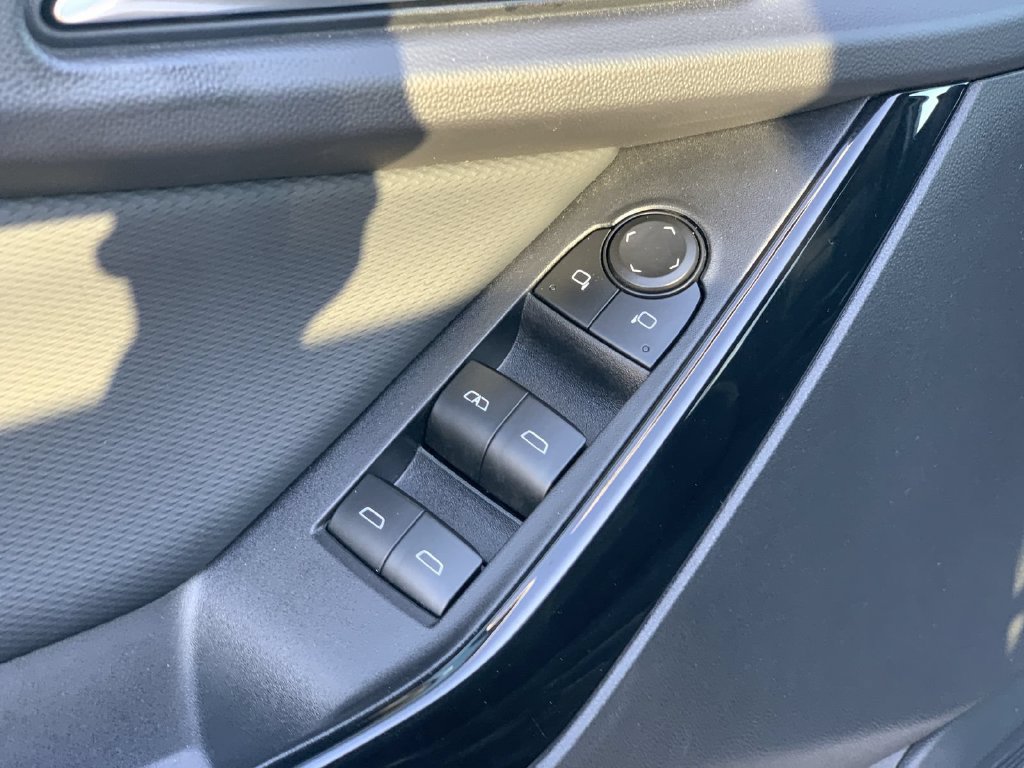 2026 Chevrolet Equinox LT - Photo 21