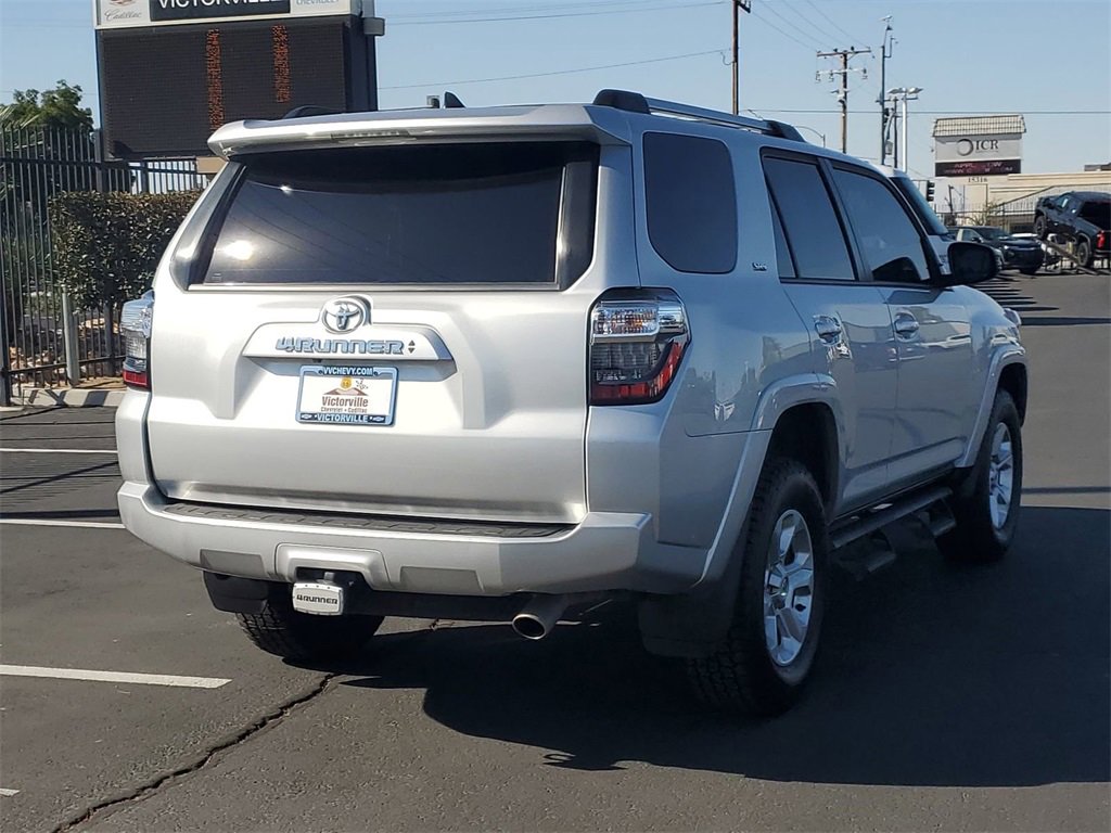 2022 Toyota 4Runner SR5 Premium photo 4