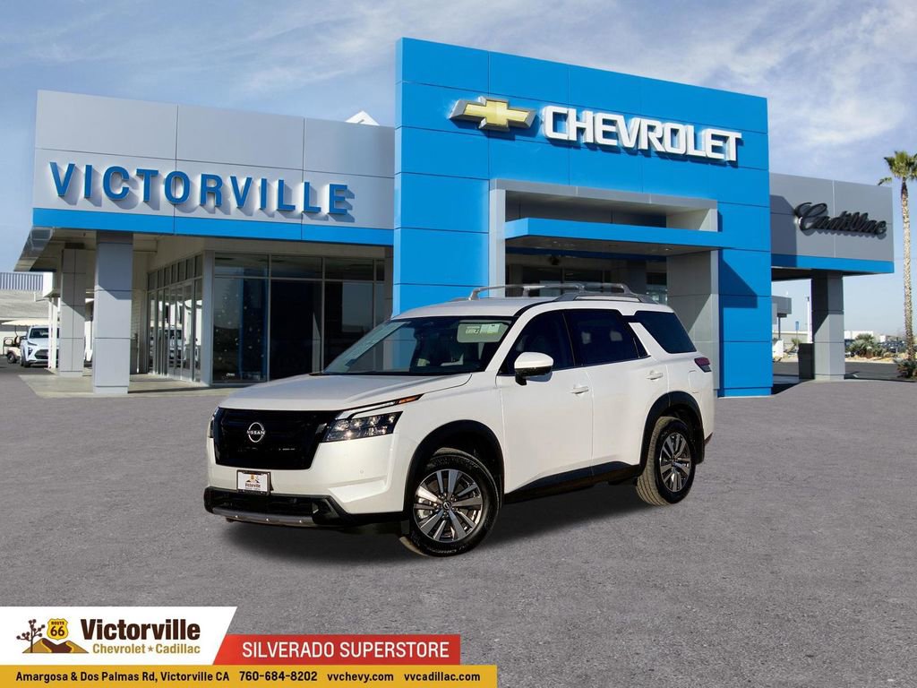 2025 Nissan Pathfinder SL 2WD's photo