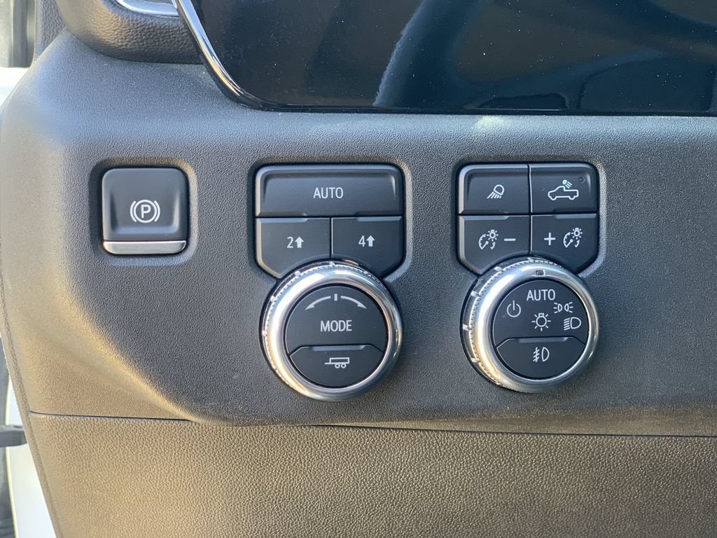 2025 GMC Sierra 1500 SLT - Photo 15