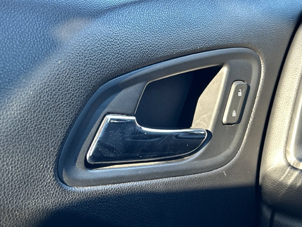 2021 Chevrolet Colorado LT - Photo 23