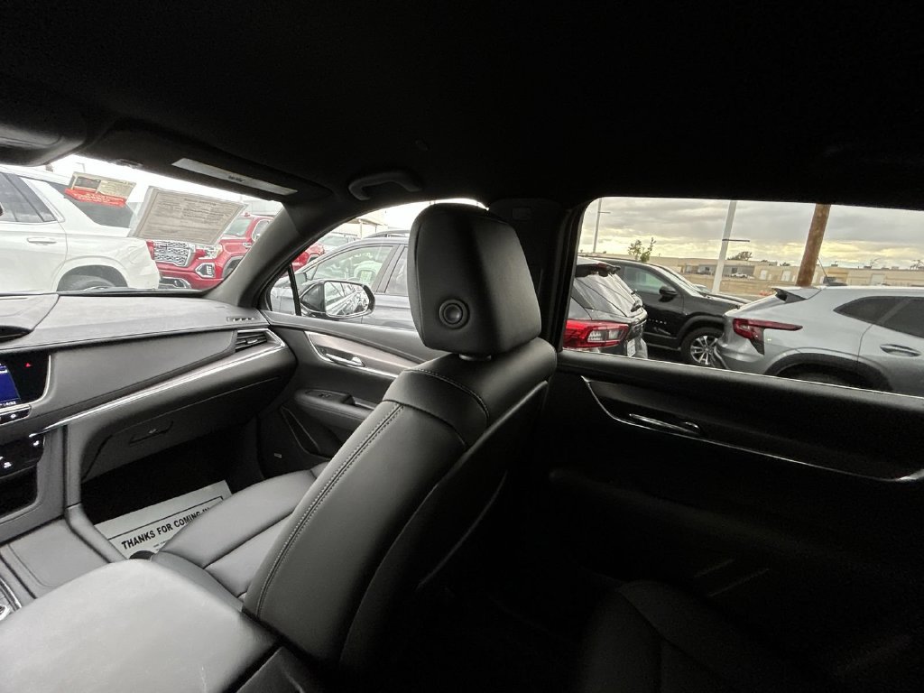 2021 Cadillac XT5 photo 3