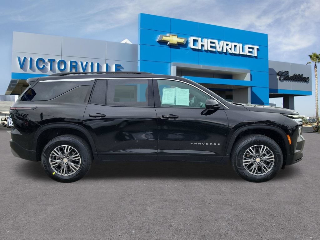 2024 Chevrolet Traverse 2LT - Photo 11