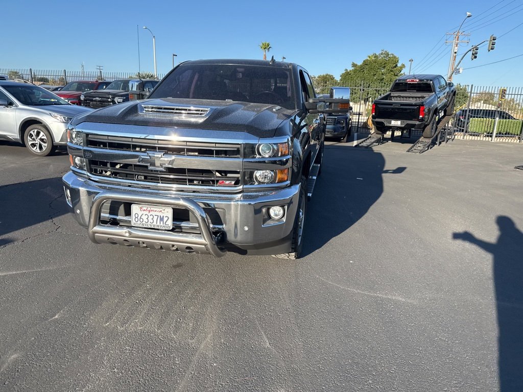 2018 Chevrolet Silverado 2500HD LTZ photo 4