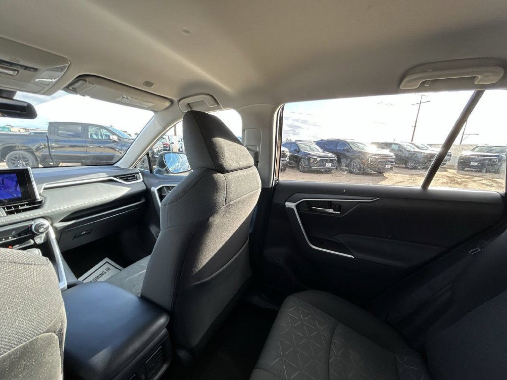 2025 Toyota RAV4 photo 3