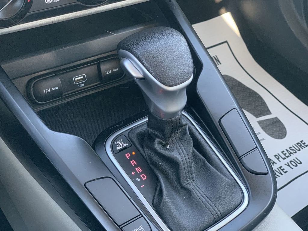 2021 Kia Soul LX - Photo 13