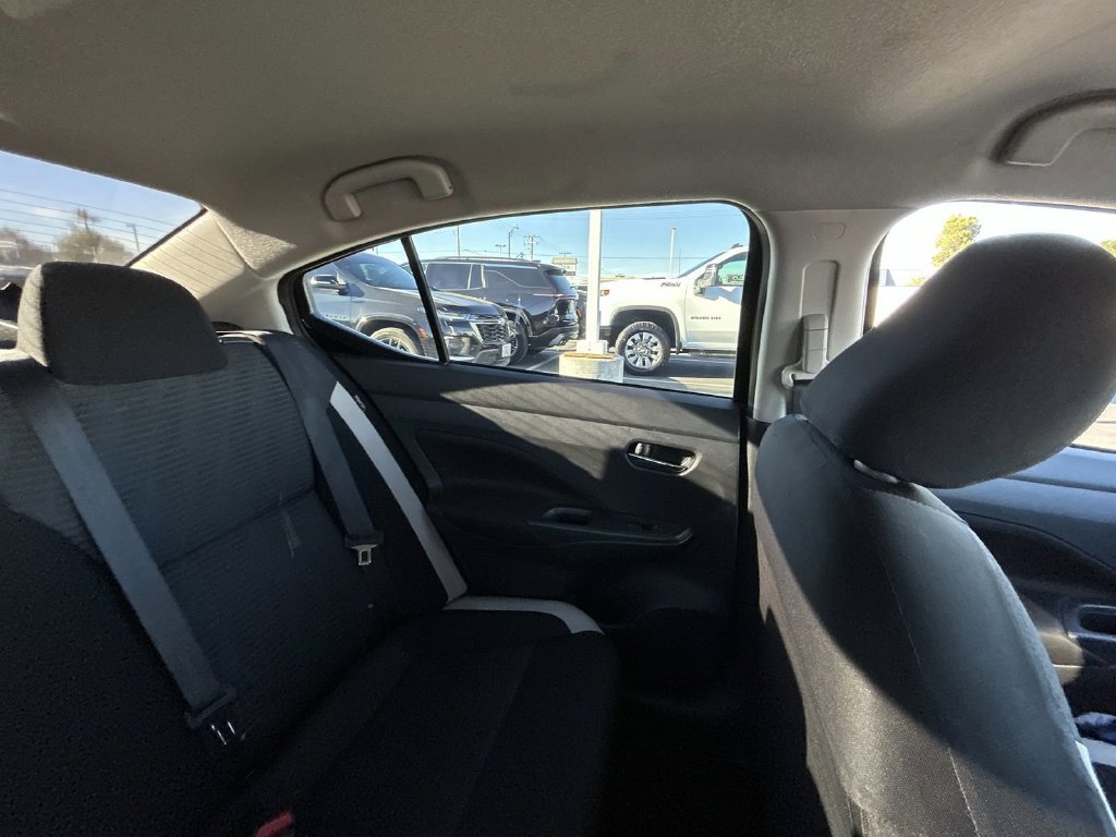 2022 Nissan Versa Sedan SV - Photo 7