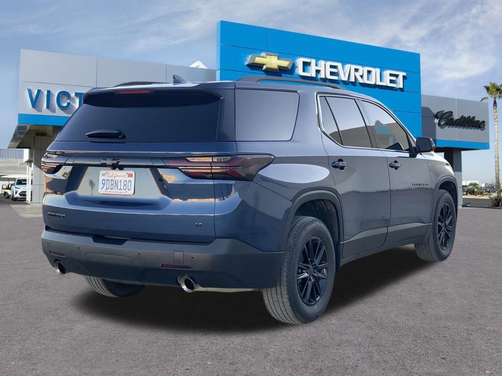 Used 2023 Chevrolet Traverse LT Cloth SUV