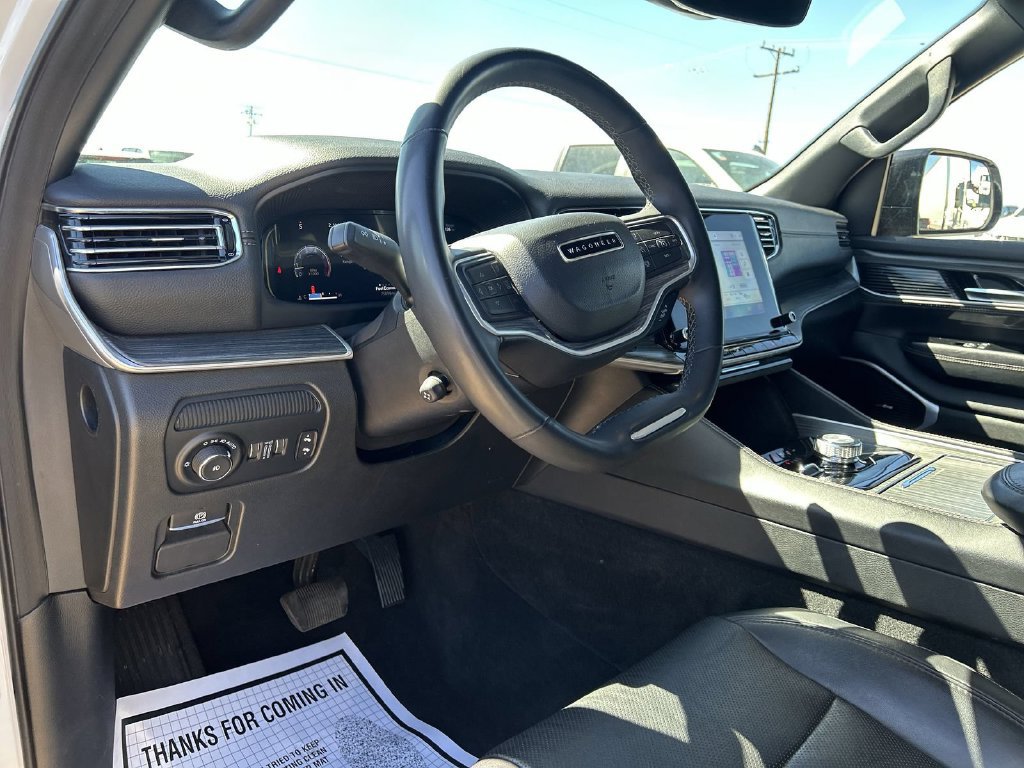2023 Jeep Wagoneer L Series II - Photo 7