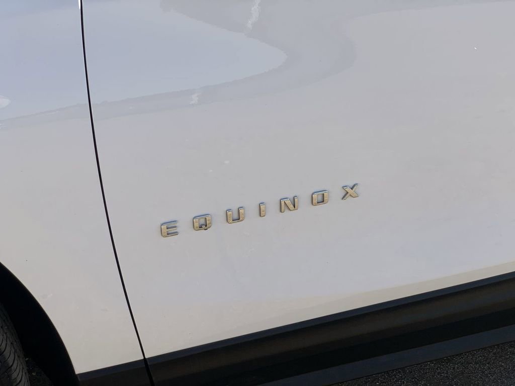 2024 Chevrolet Equinox LT - Photo 30