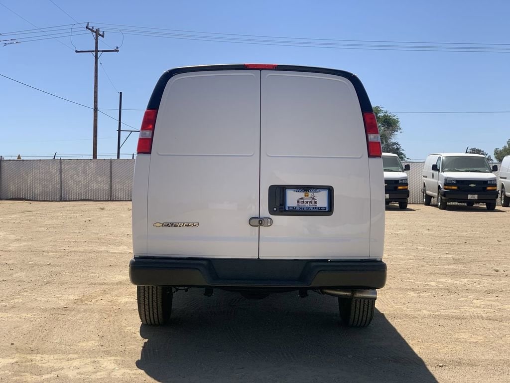 2026 Chevrolet Express Cargo Work Van - Photo 5