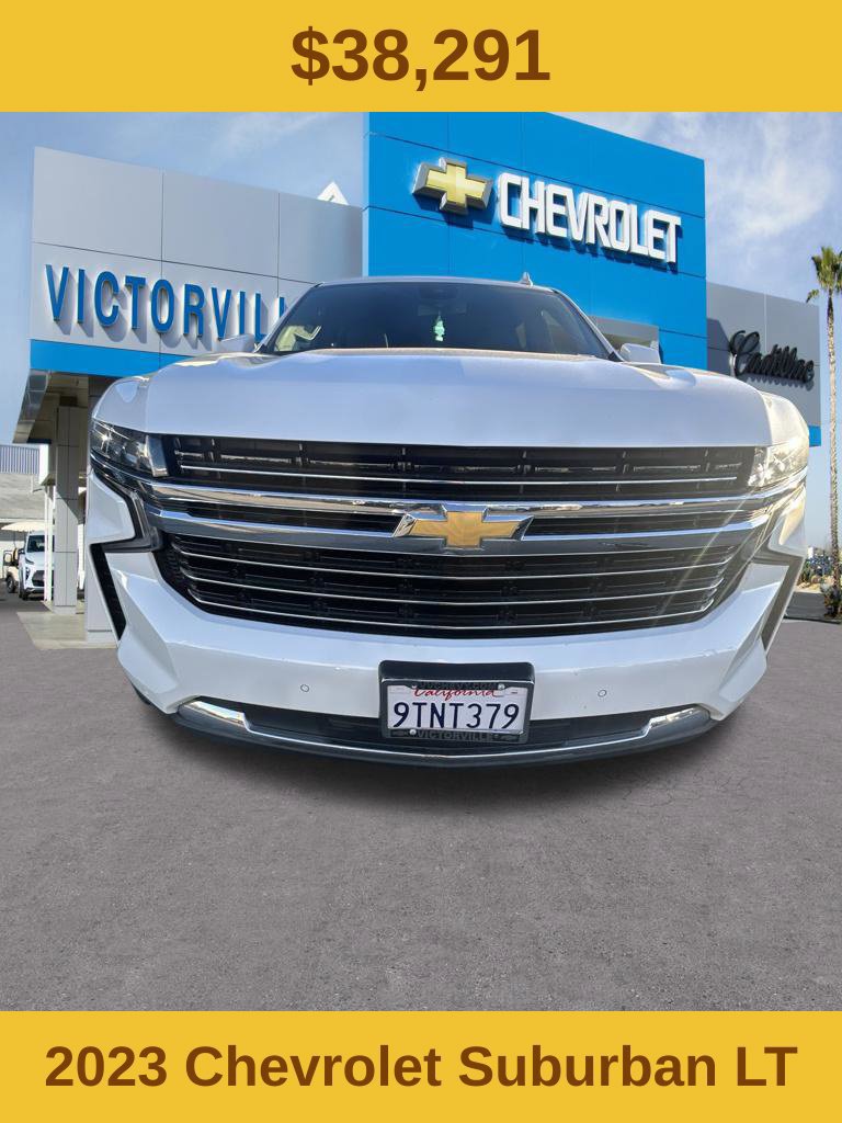 2023 Chevrolet Suburban photo 2