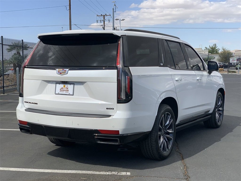 2023 Cadillac Escalade Sport photo 3
