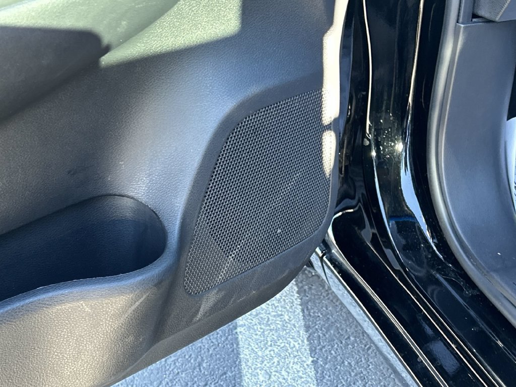 2022 Nissan Versa Sedan SV - Photo 29