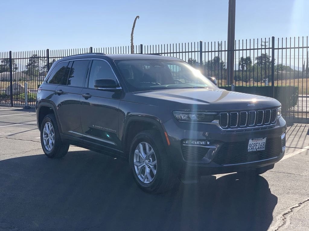 Used 2023 Jeep Grand Cherokee Limited 4x2 SUV