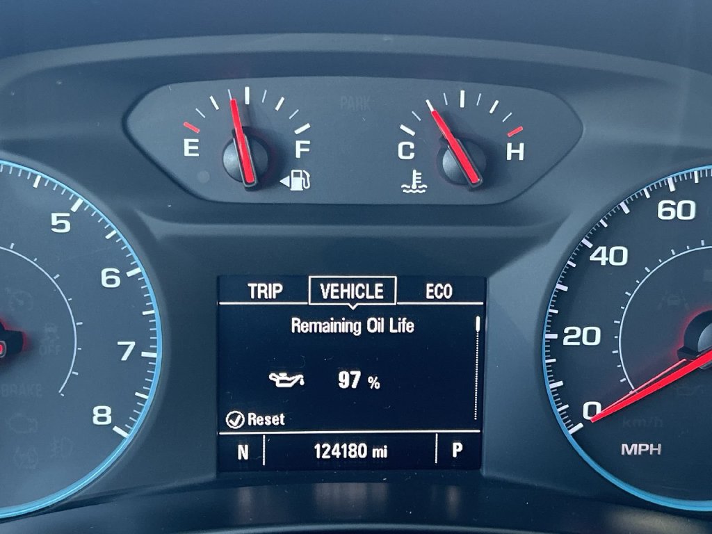 2018 Chevrolet Equinox LS - Photo 15