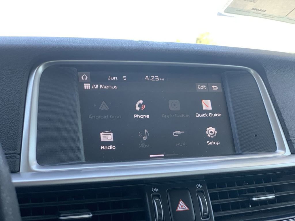 2019 Kia Optima LX - Photo 12