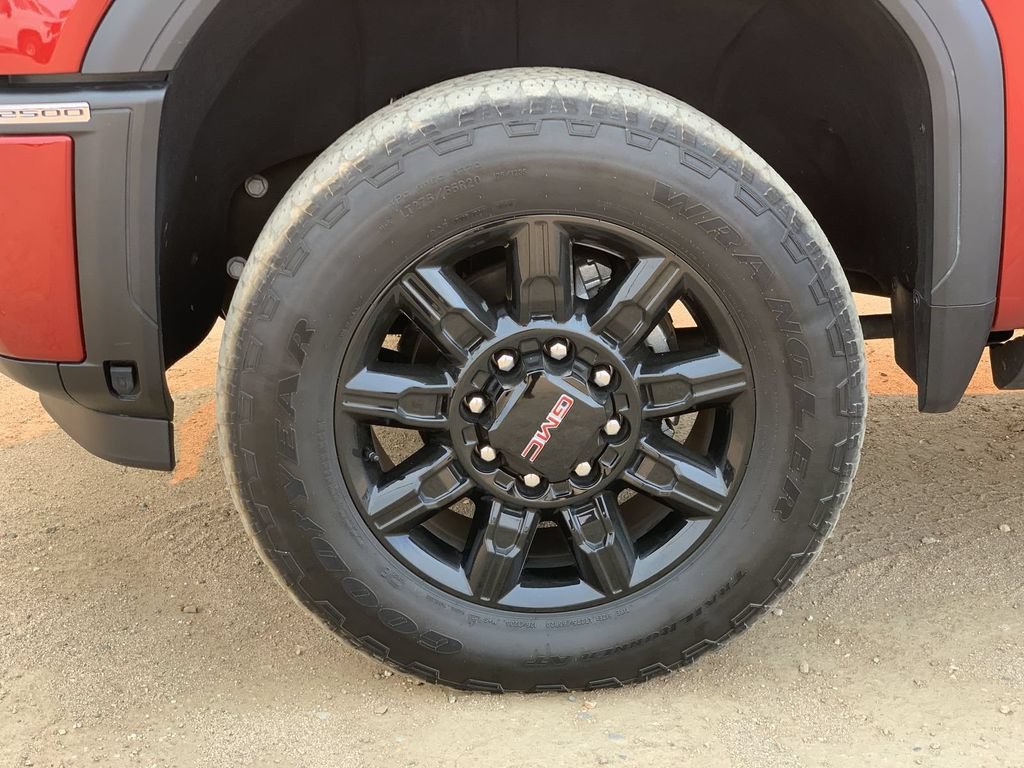 2025 GMC Sierra 2500HD AT4 - Photo 32