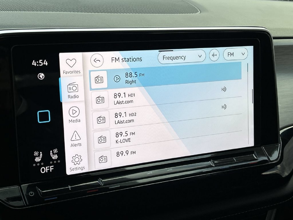 2024 Volkswagen Atlas Cross Sport SE w/Tech - Photo 16