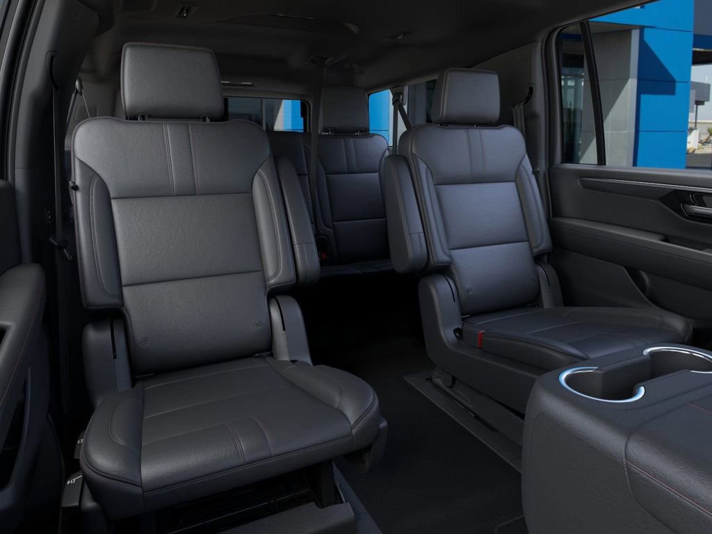 2026 Chevrolet Suburban RST - Photo 17