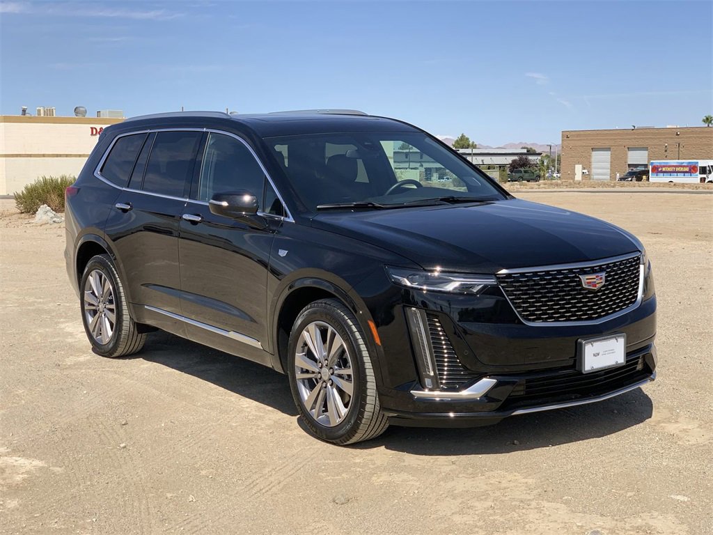 2025 Cadillac XT6 Premium Luxury photo 3