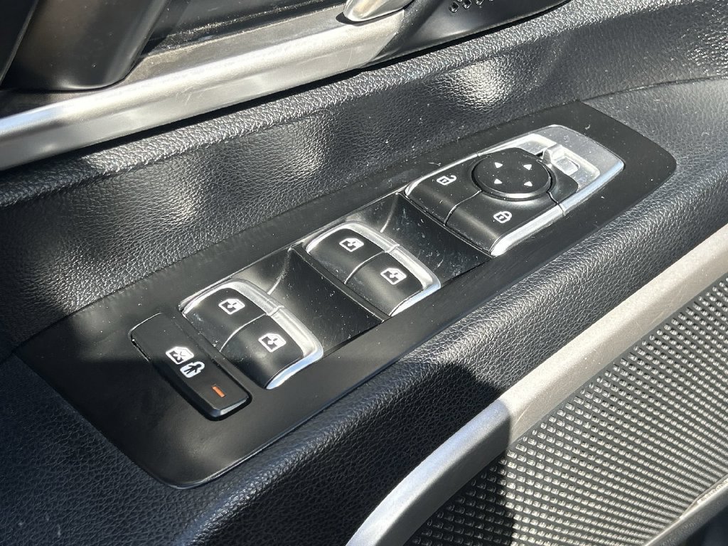2024 Kia Telluride S - Photo 27