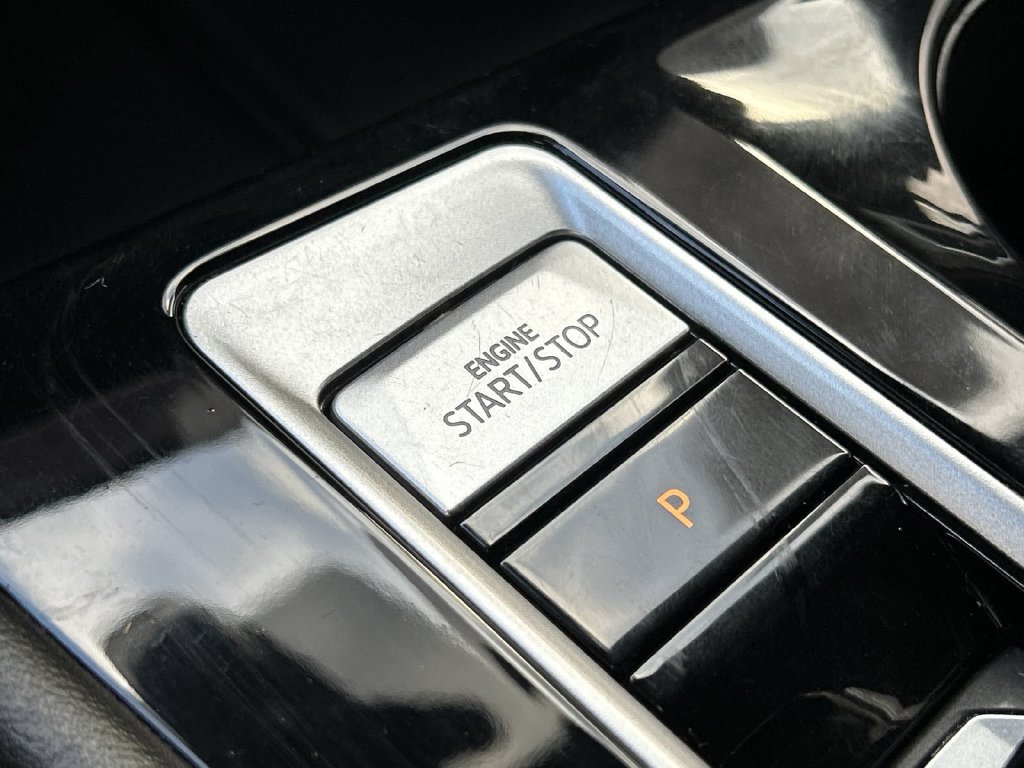 2024 Volkswagen Atlas Cross Sport SE w/Tech - Photo 20