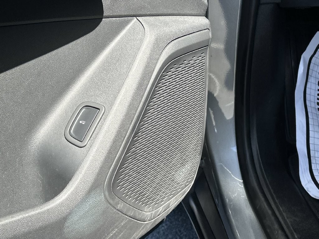 2026 Chevrolet Traverse LT - Photo 21