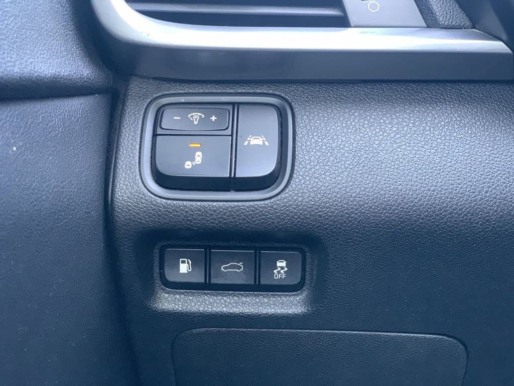 2019 Kia Optima LX - Photo 16