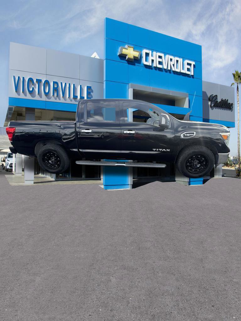 2017 Nissan Titan photo 4