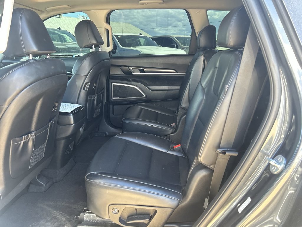 2024 Kia Telluride S - Photo 29