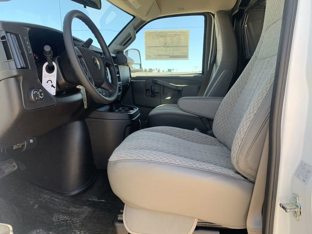 2026 Chevrolet Express Cargo Work Van - Photo 17