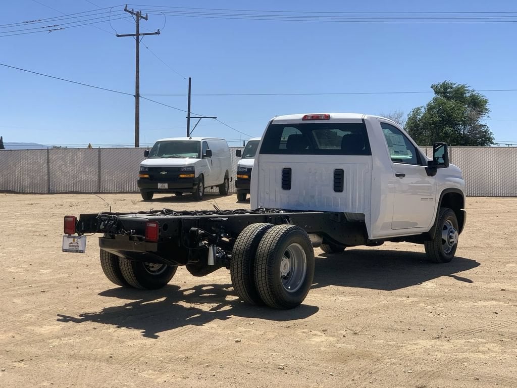 2026 Chevrolet Silverado 3500 HD Work Truck - Photo 4
