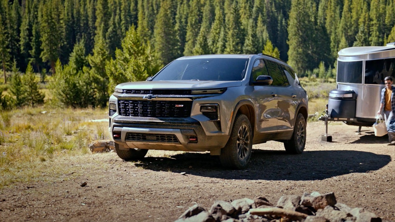 Chevrolet Traverse towing near Victorville, CA