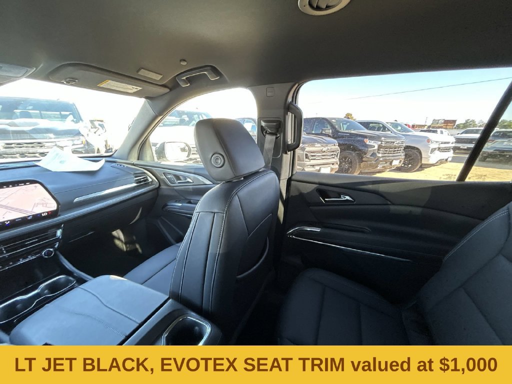 Used 2026 Chevrolet Traverse LT SUV