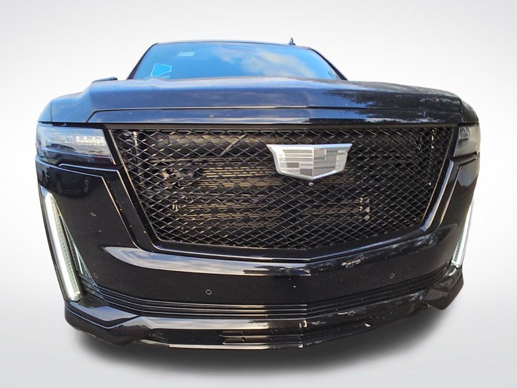 2023 Cadillac Escalade ESV photo 2