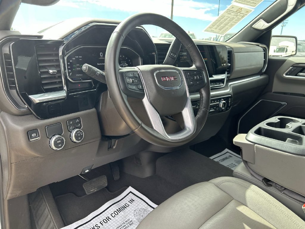 2026 GMC Sierra 1500 SLT - Photo 7