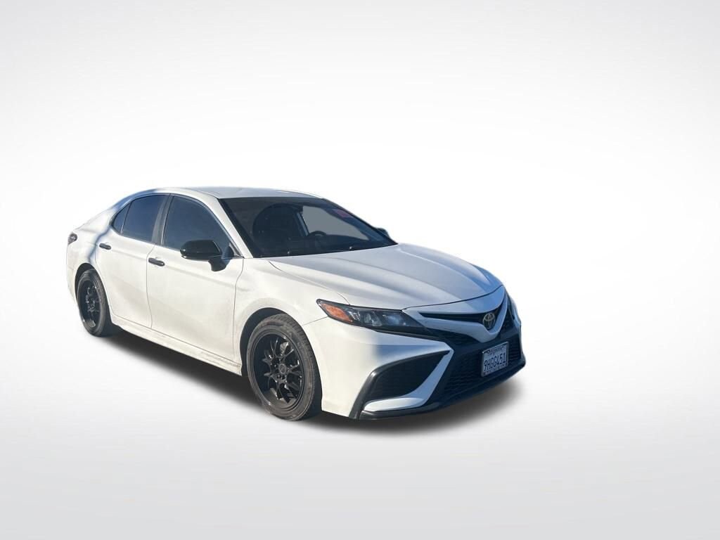 Used 2021 Toyota Camry SE Sedan