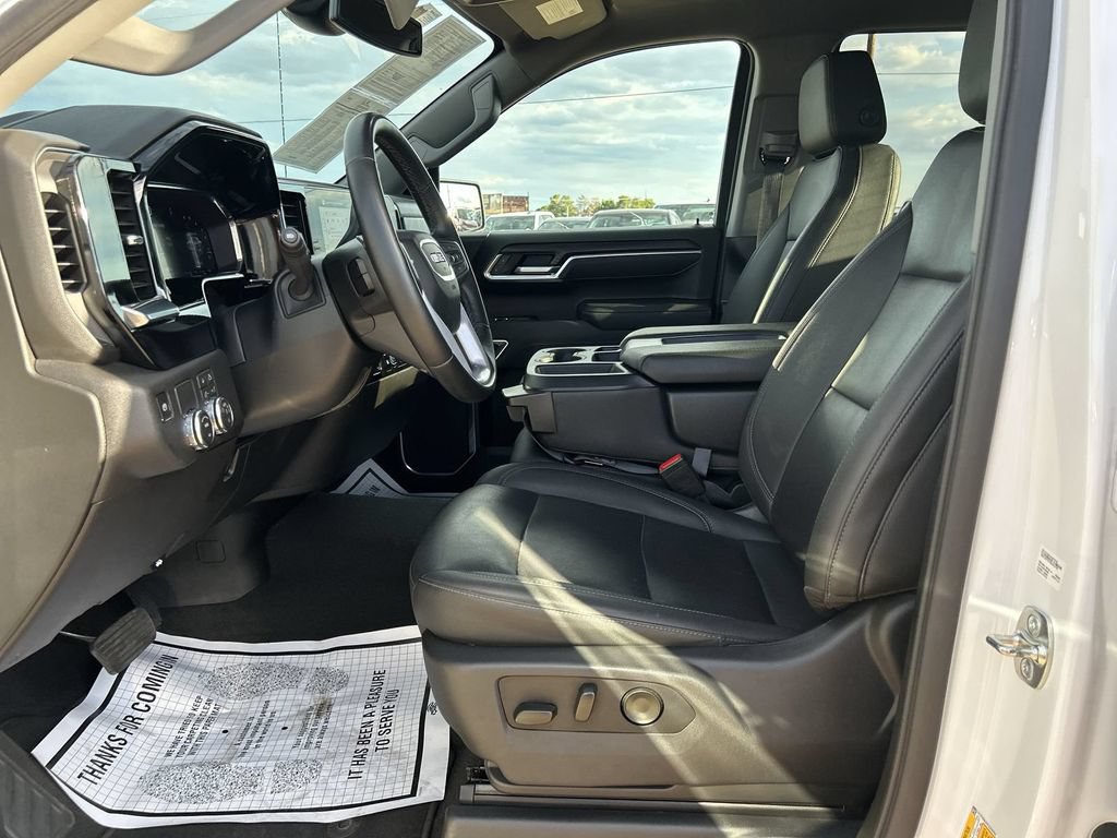 2026 GMC Sierra 1500 SLT - Photo 17
