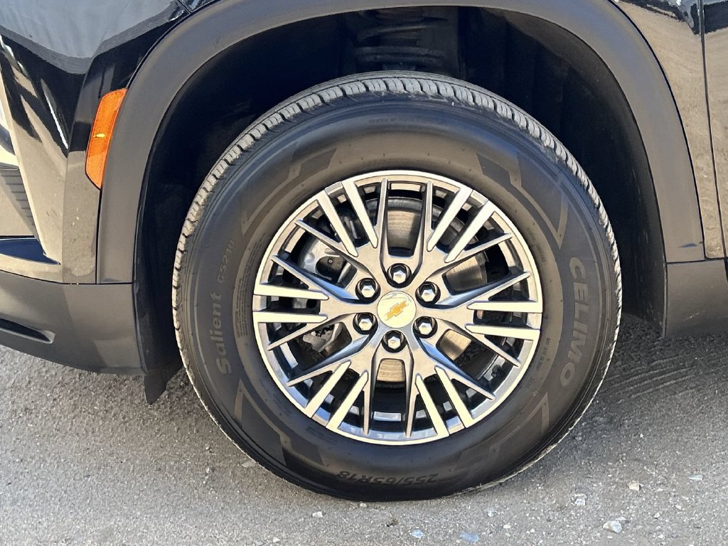 2025 Chevrolet Traverse LT - Photo 37