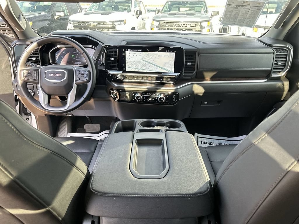 2026 GMC Sierra 1500 SLT - Photo 18