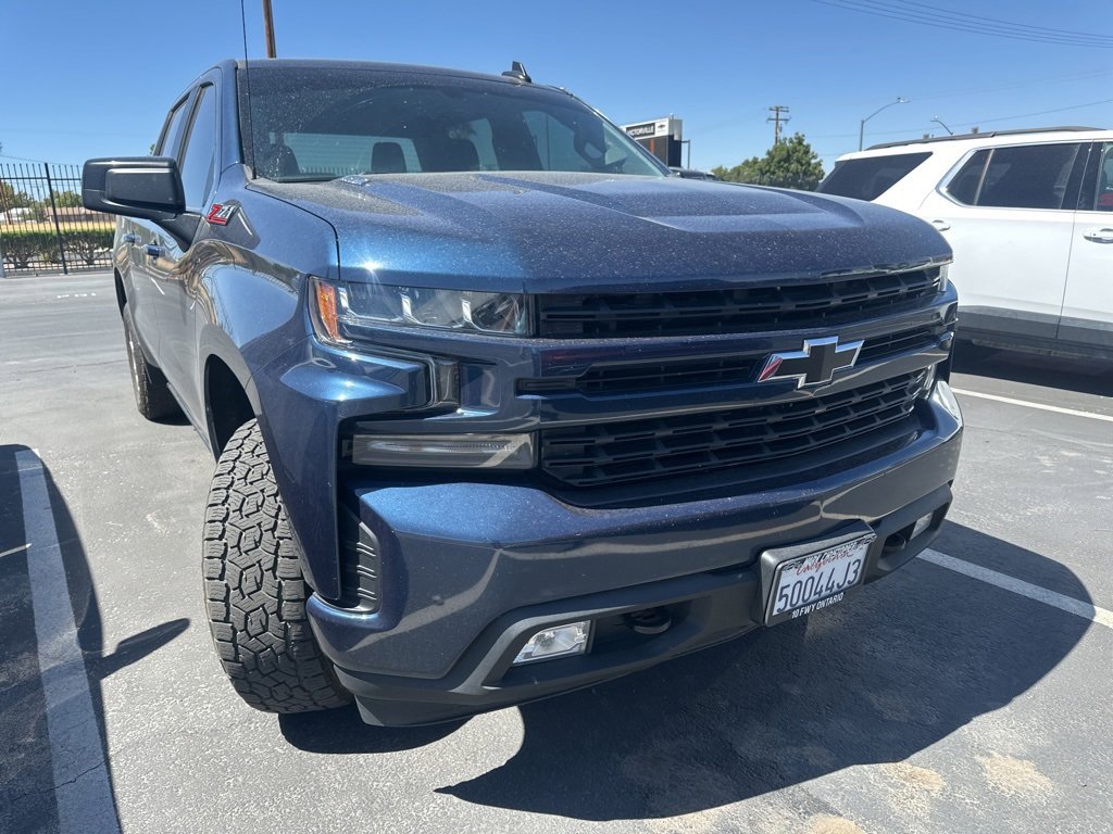 Used 2021 Chevrolet Silverado 1500 RST with VIN 3GCUYEET5MG391352 for sale in Victorville, CA